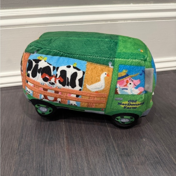 NWOT Cuddle Barn Old MacDonald Farm Green Gray Plush Cartoon Sing Along Bus Toy - Picture 5 of 8